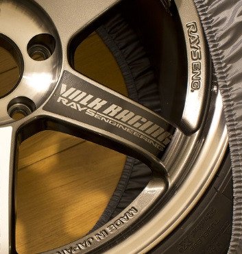 Набір вінілових наклейок на автомобільні диски Volk racing Rays engineering 4 шт.